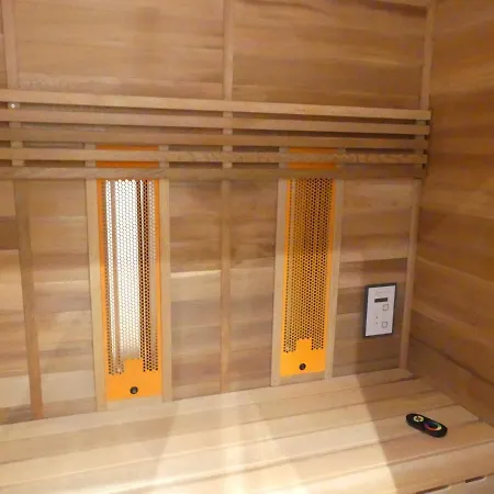 Strandnahe Mit Schwimmbad Im Haus, A Cappella 68,binz Binz