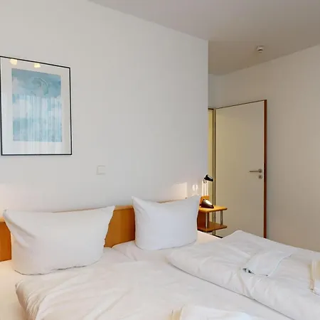 Strandnahe Mit Schwimmbad Im Haus, A Cappella 68,binz Aparthotel *