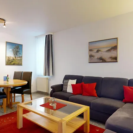 Aparthotel Strandnahe Mit Schwimmbad Im Haus, A Cappella 68,binz