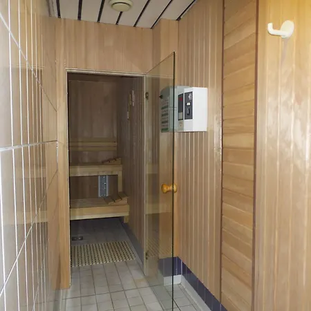Aparthotel Strandnahe Mit Schwimmbad Im Haus, A Cappella 68,binz