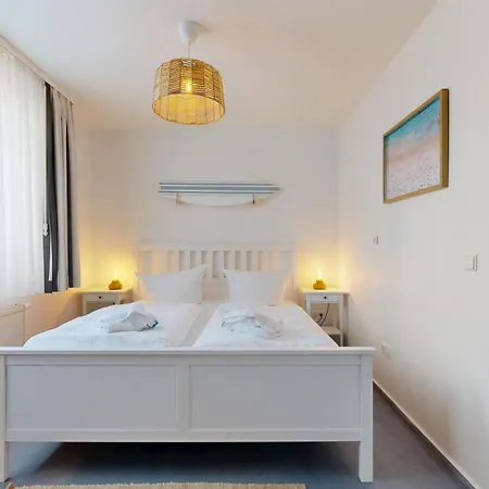 Ξενοδοχείο με διαμερίσματα Strandnahe Mit Schwimmbad Im Haus, A Cappella 68,binz Binz