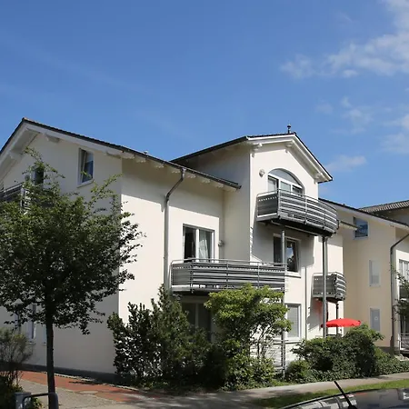 شقة Strandnahe Mit Schwimmbad Im Haus, A Cappella 68,binz بينز
