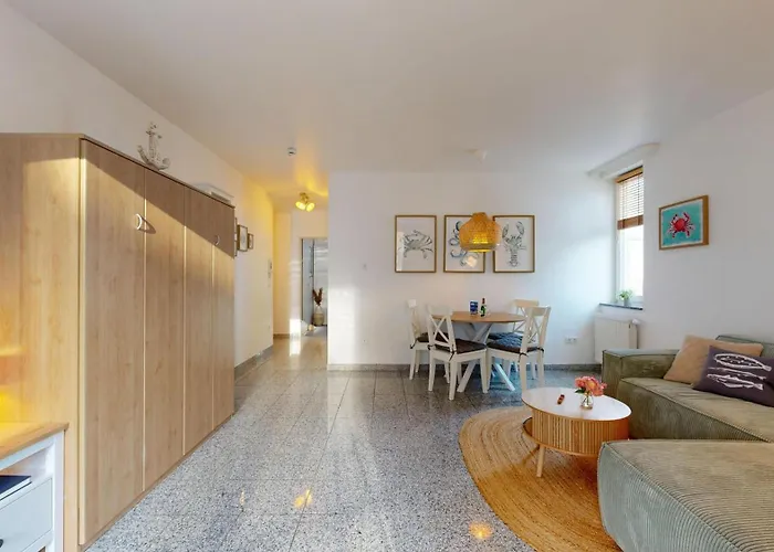 Strandnahe Mit Schwimmbad Im Haus, A Cappella 68,binz Διαμέρισμα